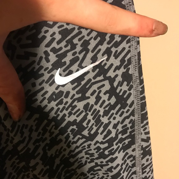 Nike Leggings - Picture 2 of 2